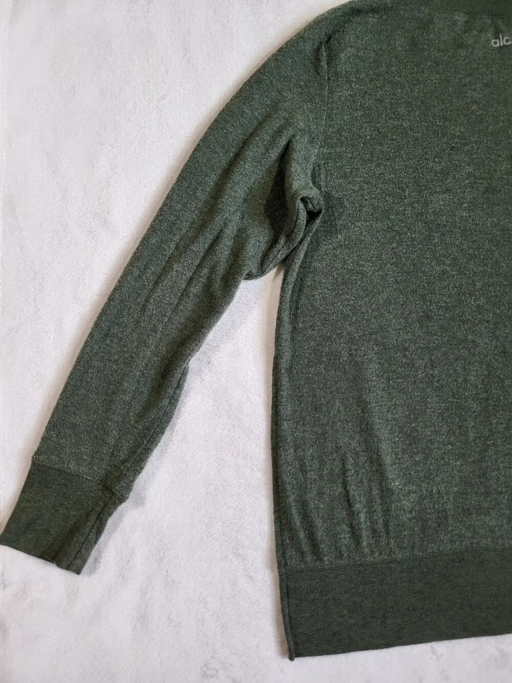 ALO Yoga Glimpse Medium in Forest Green